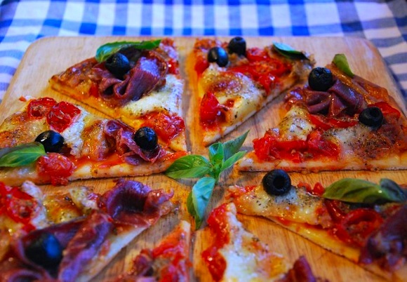 pizza-tomates-cerises-mozzarella-coppa