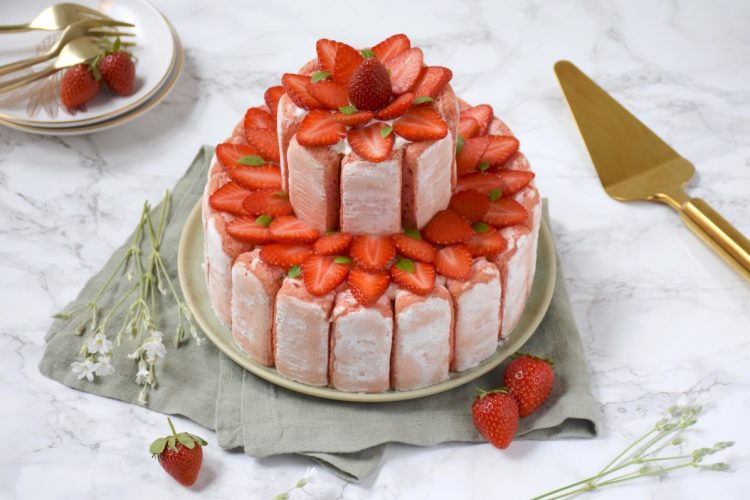 Charlotte glacée rhubarbe fraise