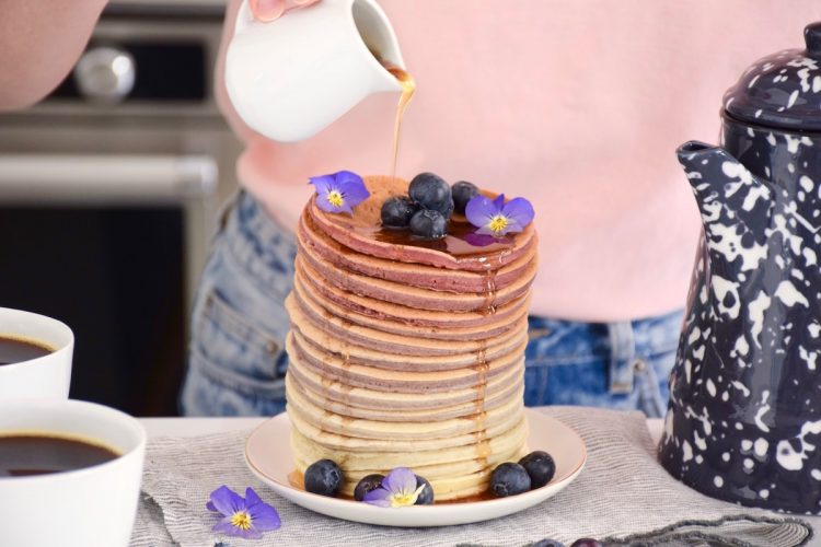 Rainbow pancakes framboise lait de soja