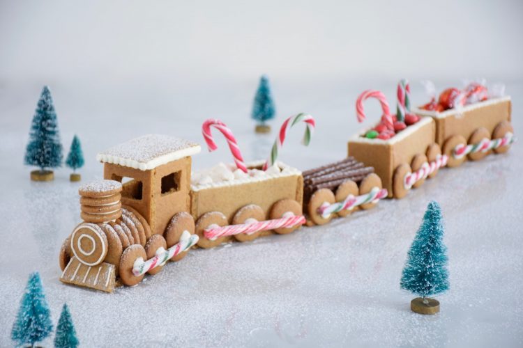 Train en pain d'épices - Gingerbread train
