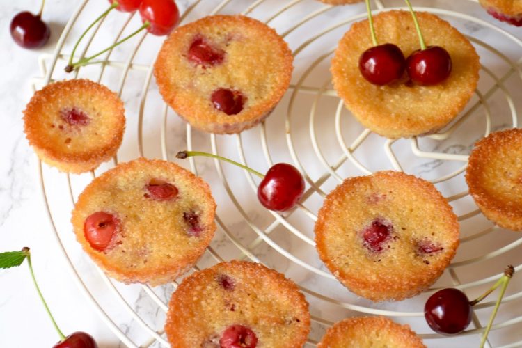 Petits financiers cerises